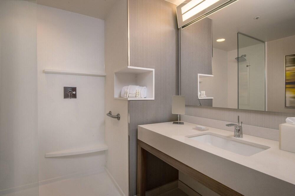Courtyard Pasco Tri-Cities Airport Hotel Екстериор снимка